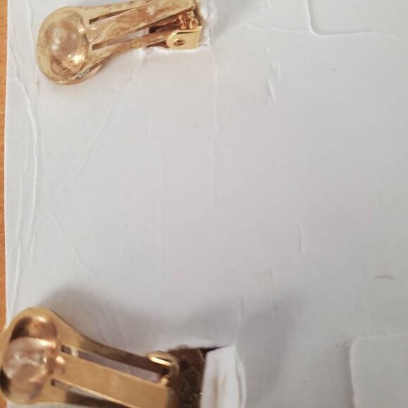 Large Vintage Parklane Goldtone Art Deco Statement Clip-on Earrings - Picture 10 of 10